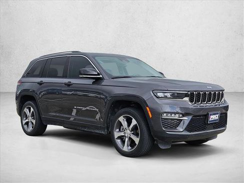 Used 2022 Jeep Grand Cherokee Limited 4xe AWD/4WD image 3
