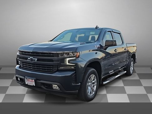 Used 2021 Chevrolet Silverado 1500 RST image 3