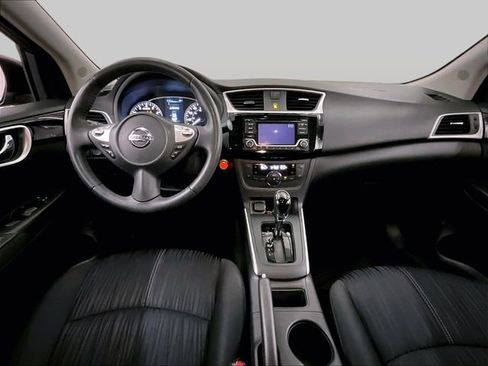Used 2018 Nissan Sentra SV FWD image 14