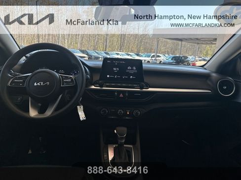 Used 2023 Kia Forte LXS FWD image 13