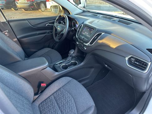 Used 2022 Chevrolet Equinox LT image 27
