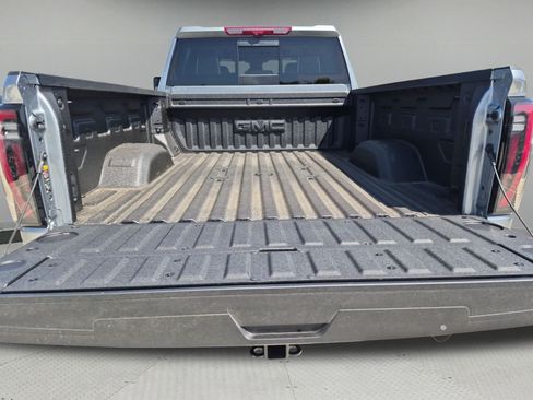 New 2026 GMC Sierra 2500 AT4X w/ LPO, Black Badging Package AWD/4WD image 26