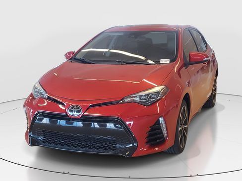 Used 2018 Toyota Corolla SE image 4