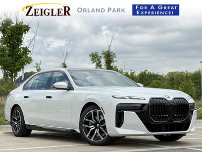 New 2025 BMW 760i xDrive w/ Premium Package