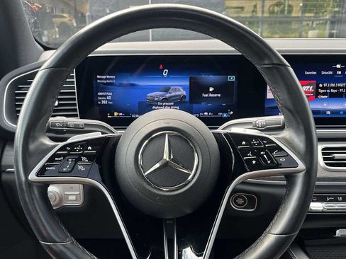 Certified 2025 Mercedes-Benz GLE 450e 4MATIC image 33