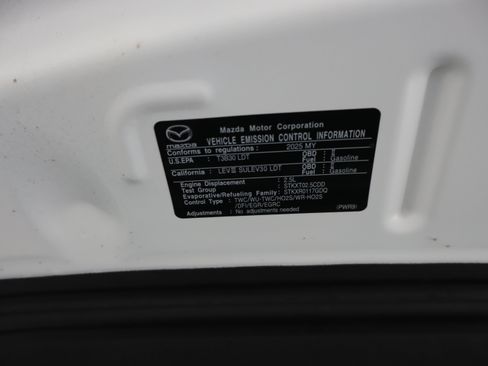 Used 2025 MAZDA CX-50 AWD 2.5 S w/ Preferred Package image 19