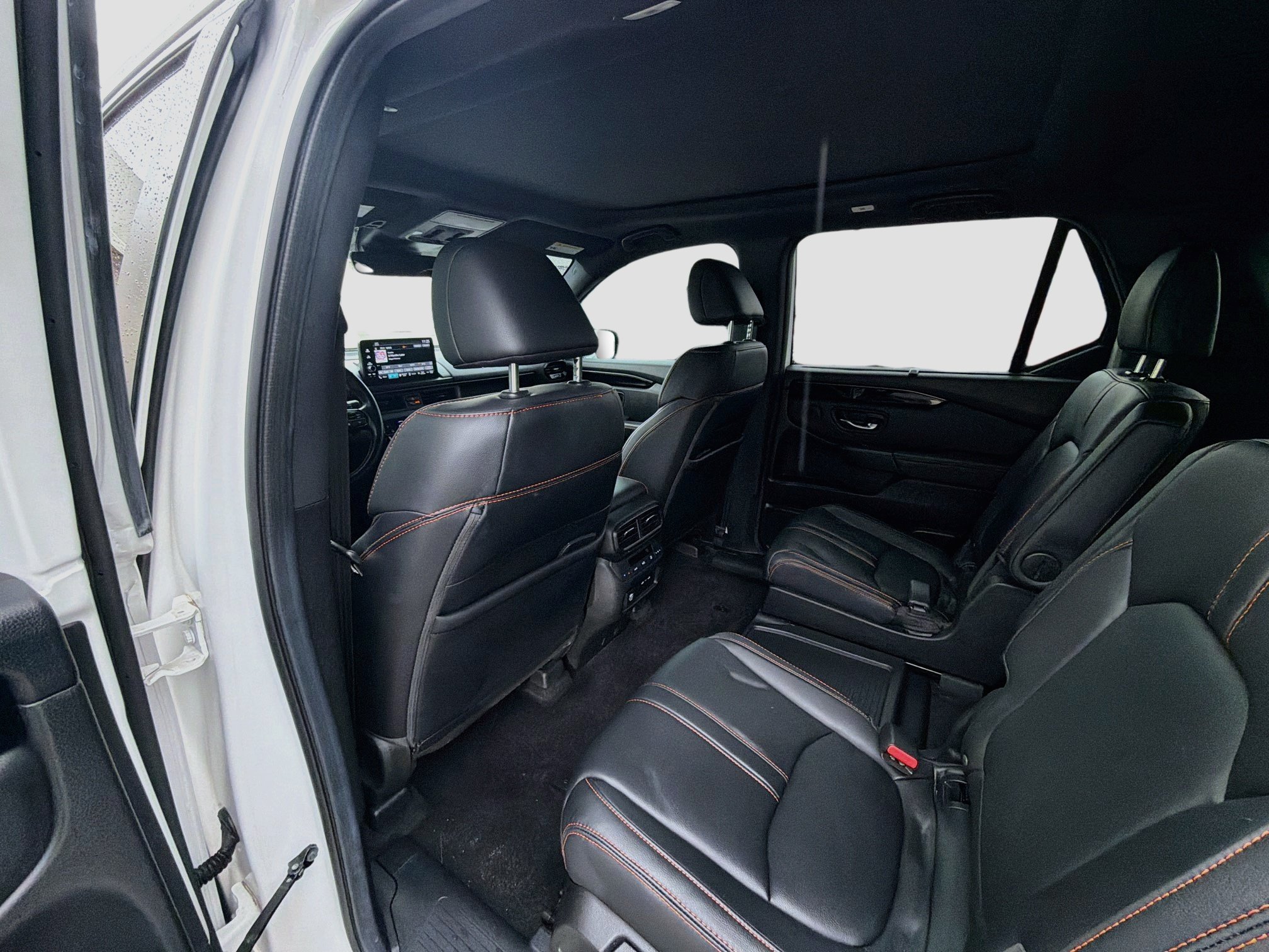 Used 2025 Honda Pilot TrailSport image 24