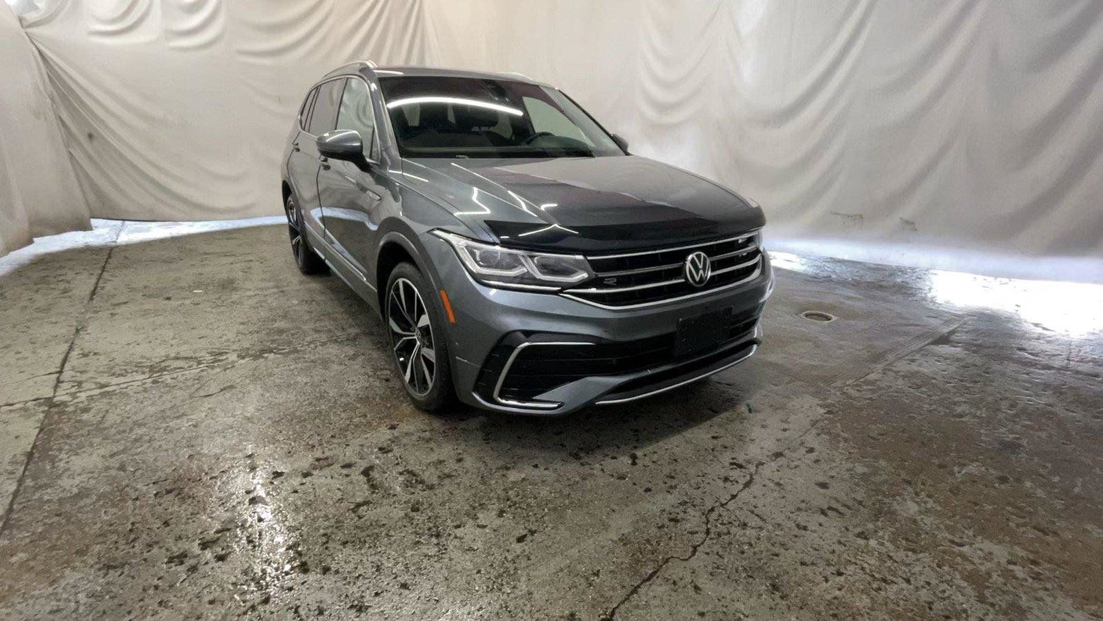 Used 2022 Volkswagen Tiguan SEL R-Line AWD/4WD image 1