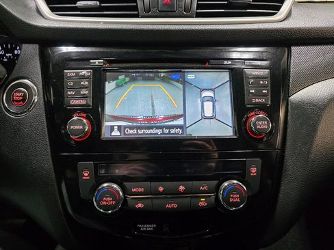 Used 2014 Nissan Rogue SL w/ SL Premium Package image 31