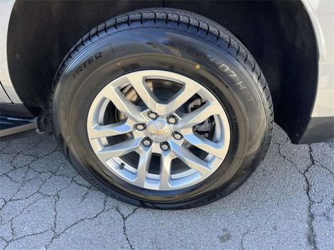 Used 2024 Chevrolet Tahoe LT image 11