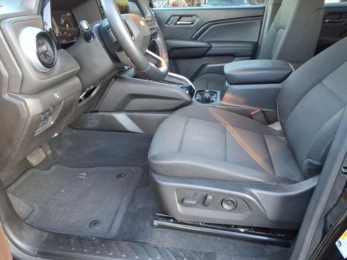 Used 2024 Chevrolet Colorado LT w/ LT Convenience Package II image 7