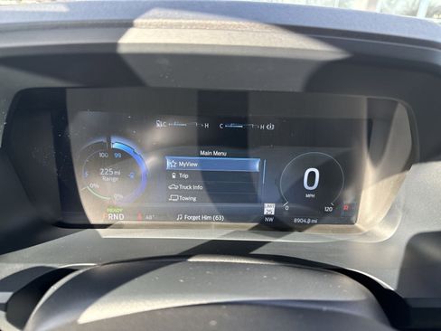 Used 2024 Ford F150 Lightning Flash image 15