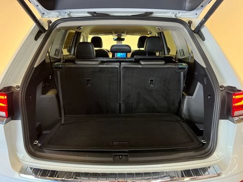 Certified 2024 Volkswagen Atlas SE FWD image 5