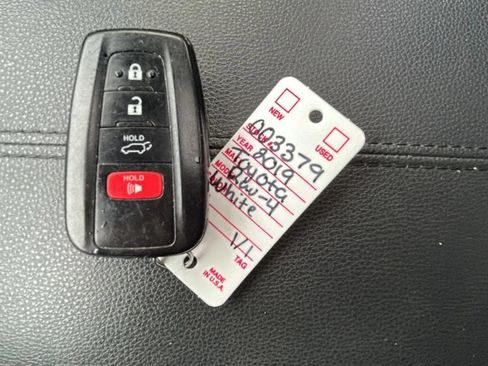 Used 2019 Toyota RAV4 XSE AWD/4WD image 42