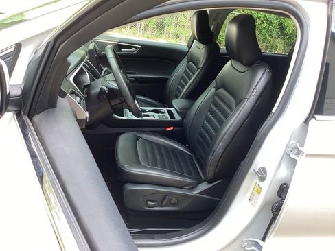 Used 2021 Ford Edge SEL FWD image 29