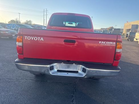 Used 2004 Toyota Tacoma PreRunner image 4
