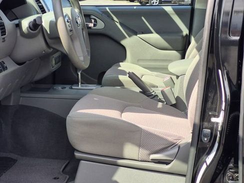 Used 2021 Nissan Frontier SV RWD image 15