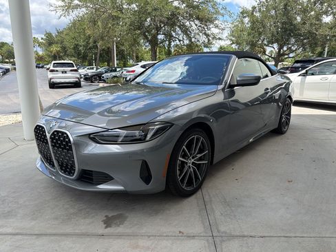 Used 2025 BMW 430i Convertible w/ Premium Package RWD image 32