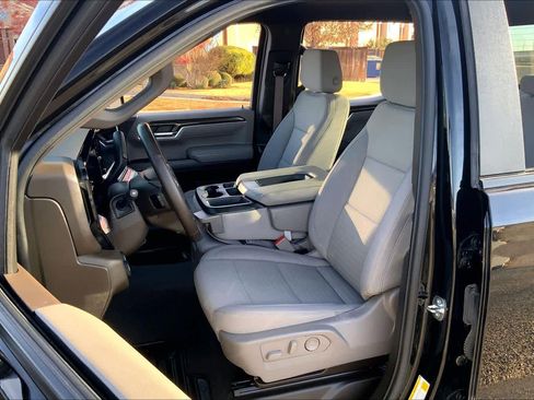 Used 2024 Chevrolet Silverado 1500 RST w/ Z71 Off-Road Package image 7