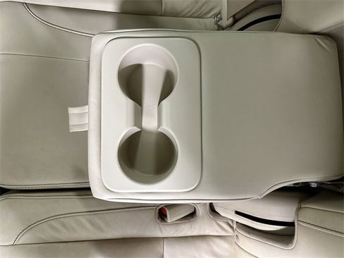 Used 2016 Toyota Highlander XLE image 21