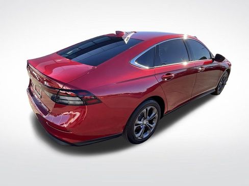 Used 2023 Honda Accord EX image 10