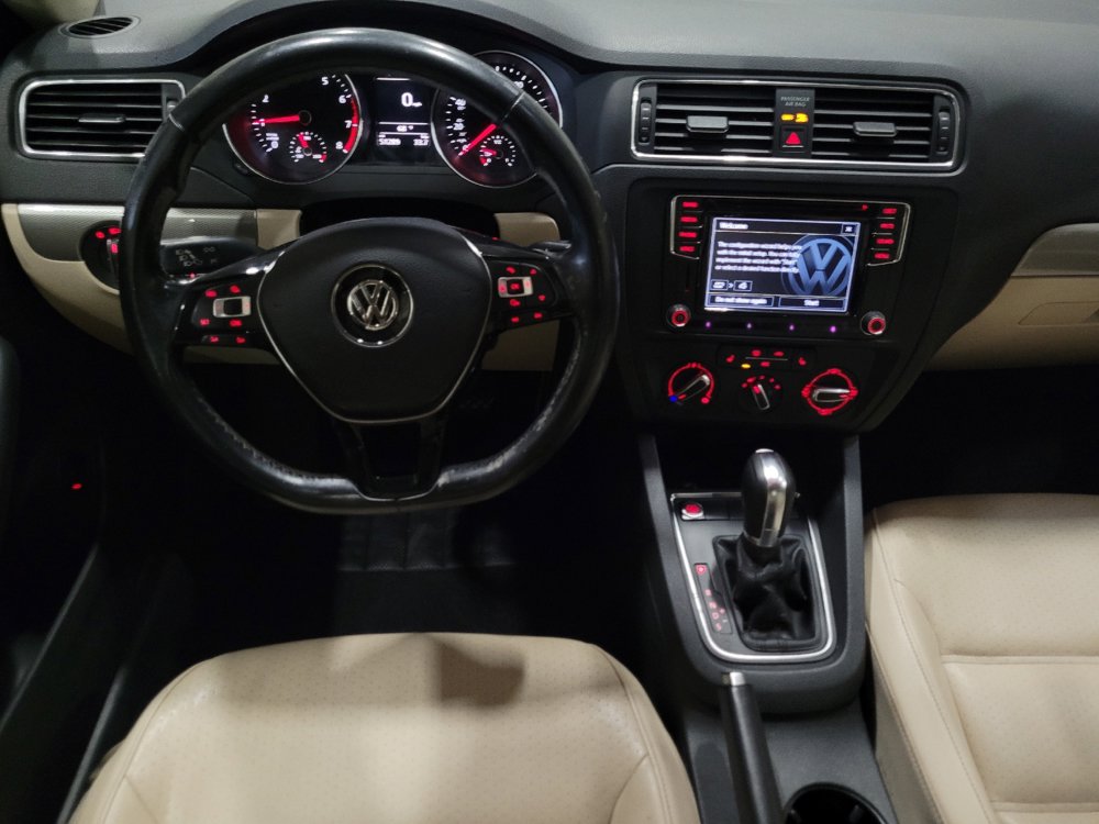 Used 2017 Volkswagen Jetta SE FWD image 22