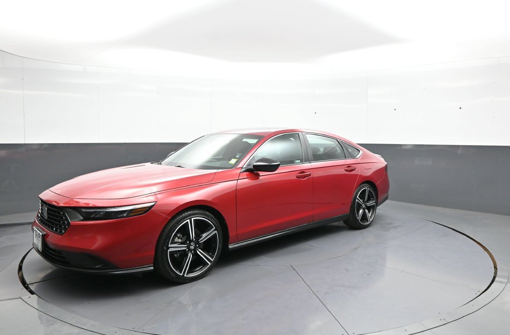 Certified 2025 Honda Accord Sport image 10