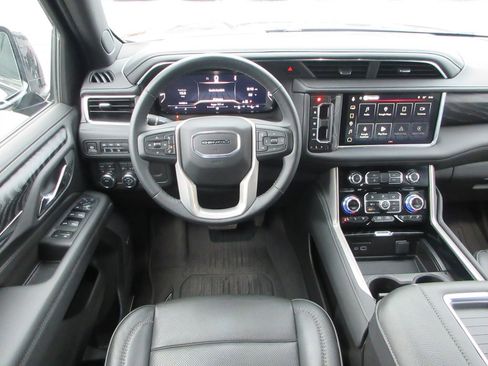 Certified 2024 GMC Yukon Denali w/ LPO, Floor Liner Package image 15