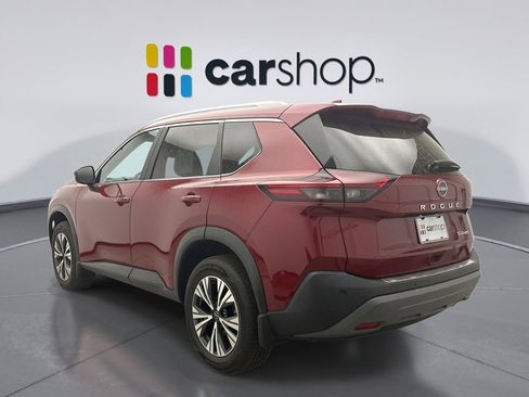 Used 2023 Nissan Rogue SV w/ SV Premium Package image 3