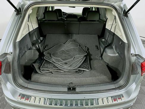 Used 2023 Volkswagen Tiguan SE FWD image 26