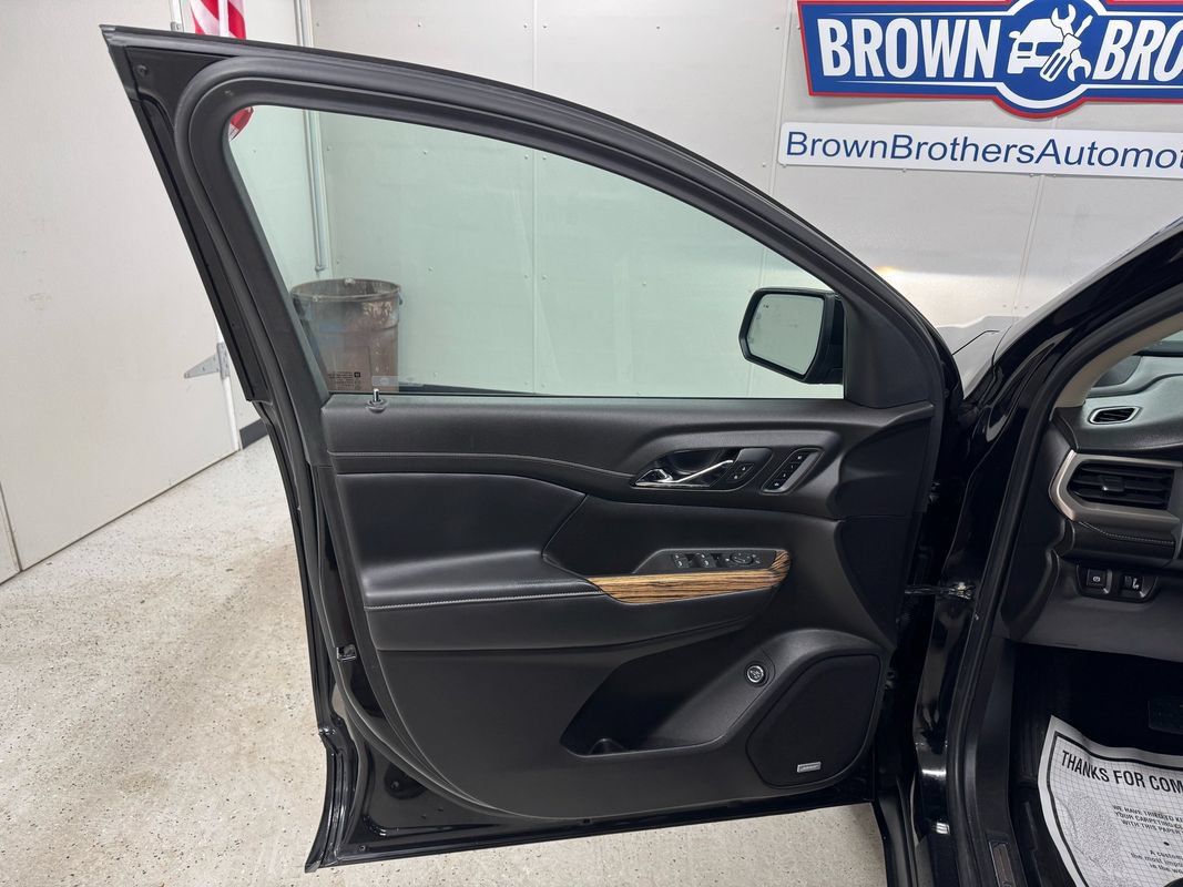 Used 2019 GMC Acadia Denali w/ Technology Package AWD/4WD image 21