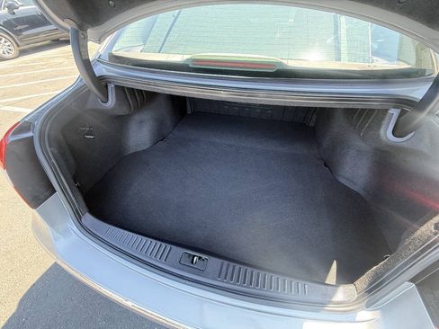 Used 2012 Hyundai Genesis 5.0 RWD image 23