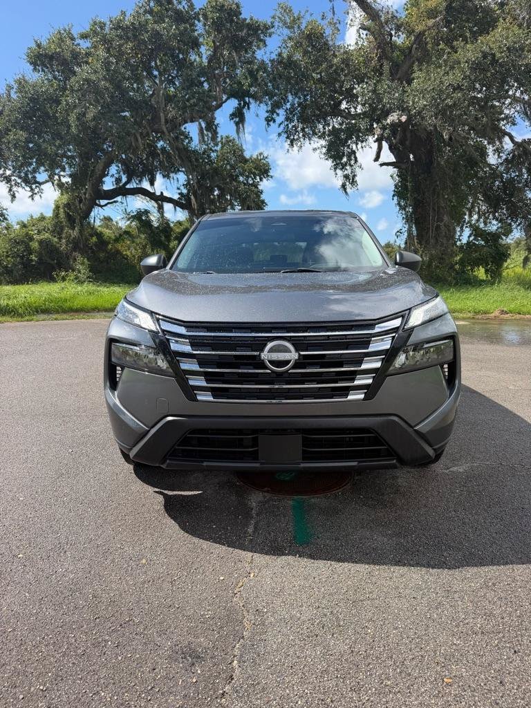 Used 2024 Nissan Rogue S FWD image 8