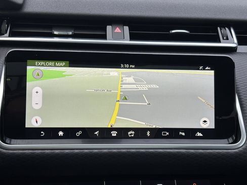 Used 2020 Land Rover Range Rover Velar S image 27