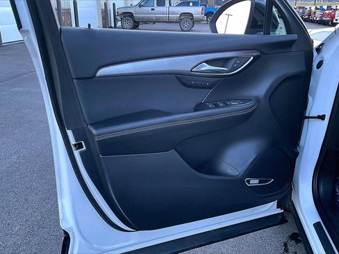 Used 2024 Buick Envision Sport Touring image 23