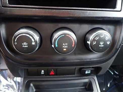 Used 2017 Jeep Compass Sport image 16