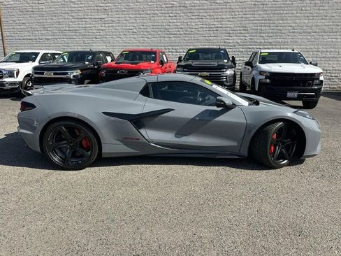 Used 2024 Chevrolet Corvette Z06 image 3