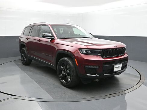 New 2025 Jeep Grand Cherokee L Limited w/ Black Appearance Package image 22