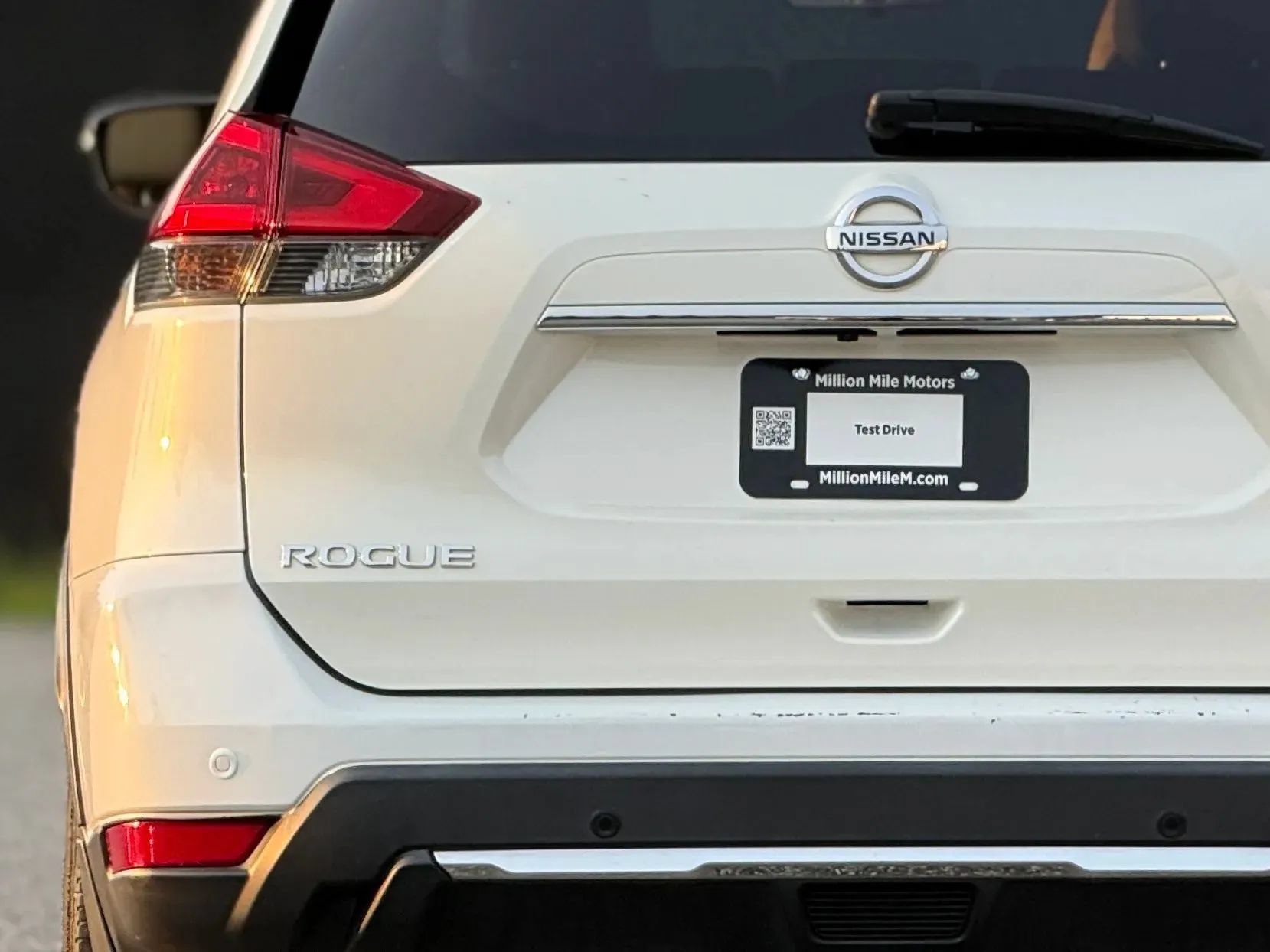 Used 2019 Nissan Rogue SV FWD image 13