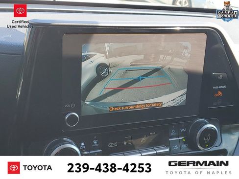 Used 2023 Toyota Highlander L image 25