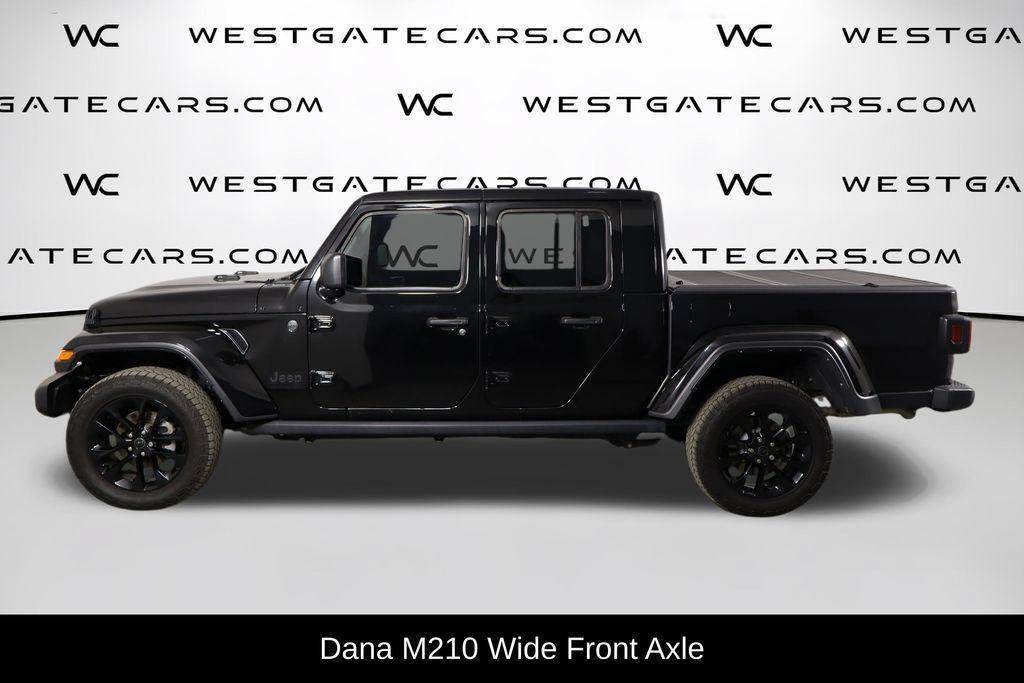 Used 2025 Jeep Gladiator Sport AWD/4WD image 5