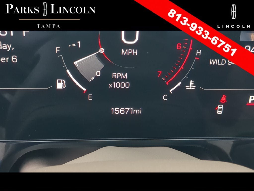 Used 2025 GMC Yukon XL Denali w/ Sun & Power Step Package RWD image 32