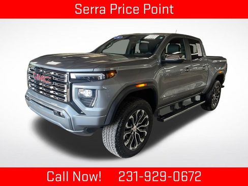 Used 2024 GMC Canyon Denali AWD/4WD image 1