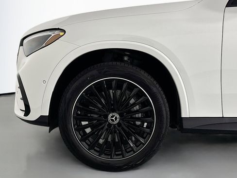 New 2026 Mercedes-Benz GLC 300 image 9