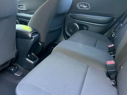 Used 2018 Honda HR-V EX image 26