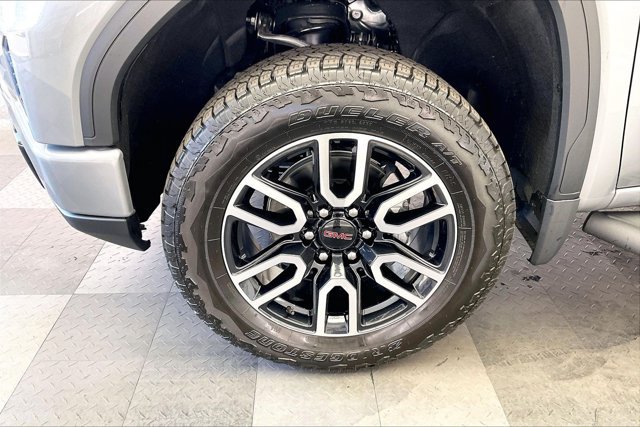 Used 2026 GMC Sierra 1500 AT4 w/ AT4 Premium Package AWD/4WD image 8