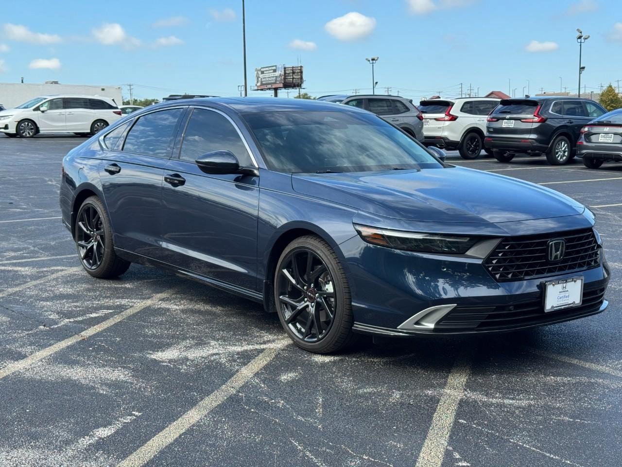 Used 2025 Honda Accord Touring image 2