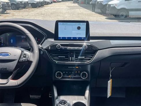 New 2024 Ford Escape ST-Line w/ Equipment Group 301A image 10