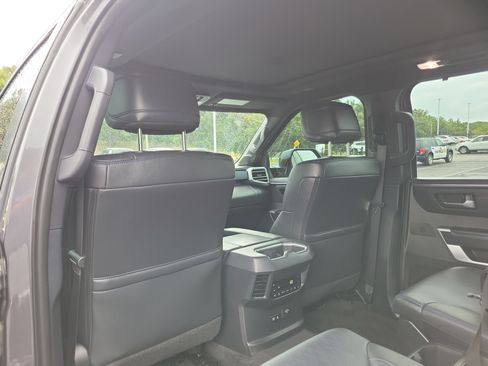 Certified 2024 Toyota Sequoia Platinum AWD/4WD image 15