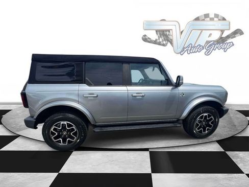 Used 2023 Ford Bronco Outer Banks AWD/4WD image 5